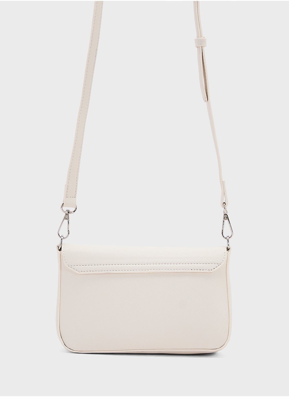 buy-ella-metal-trim-detail-crossbody-bag_l3s