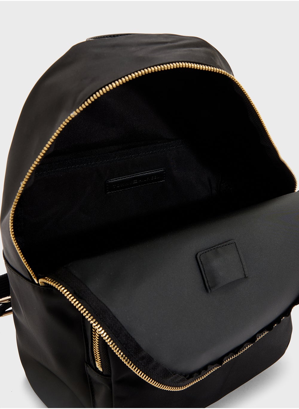 buy-tommy-hilfiger-poppy-backpack_hyy