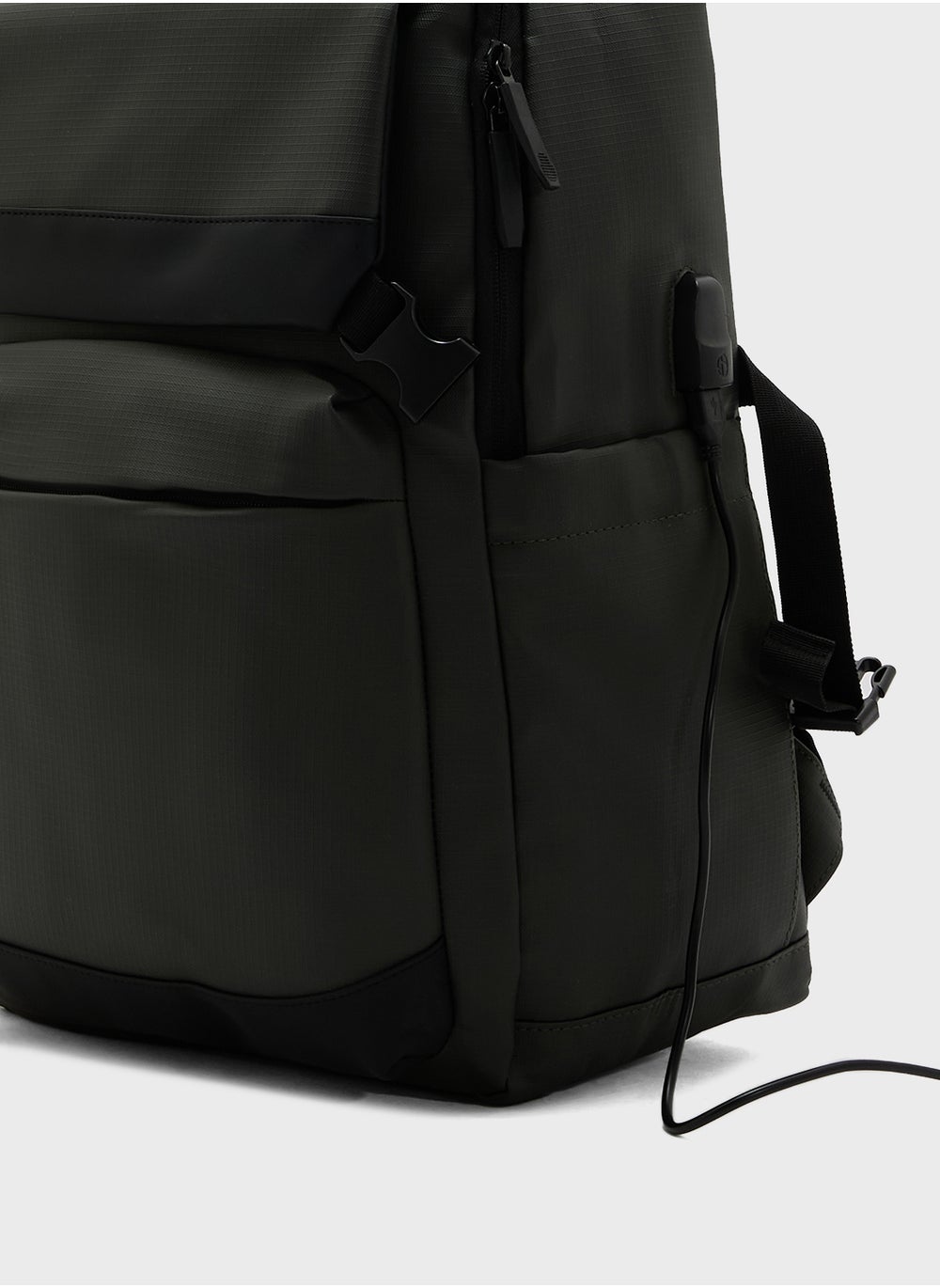 buy-robert-wood-padded-back-support-casual-backpack_b4m