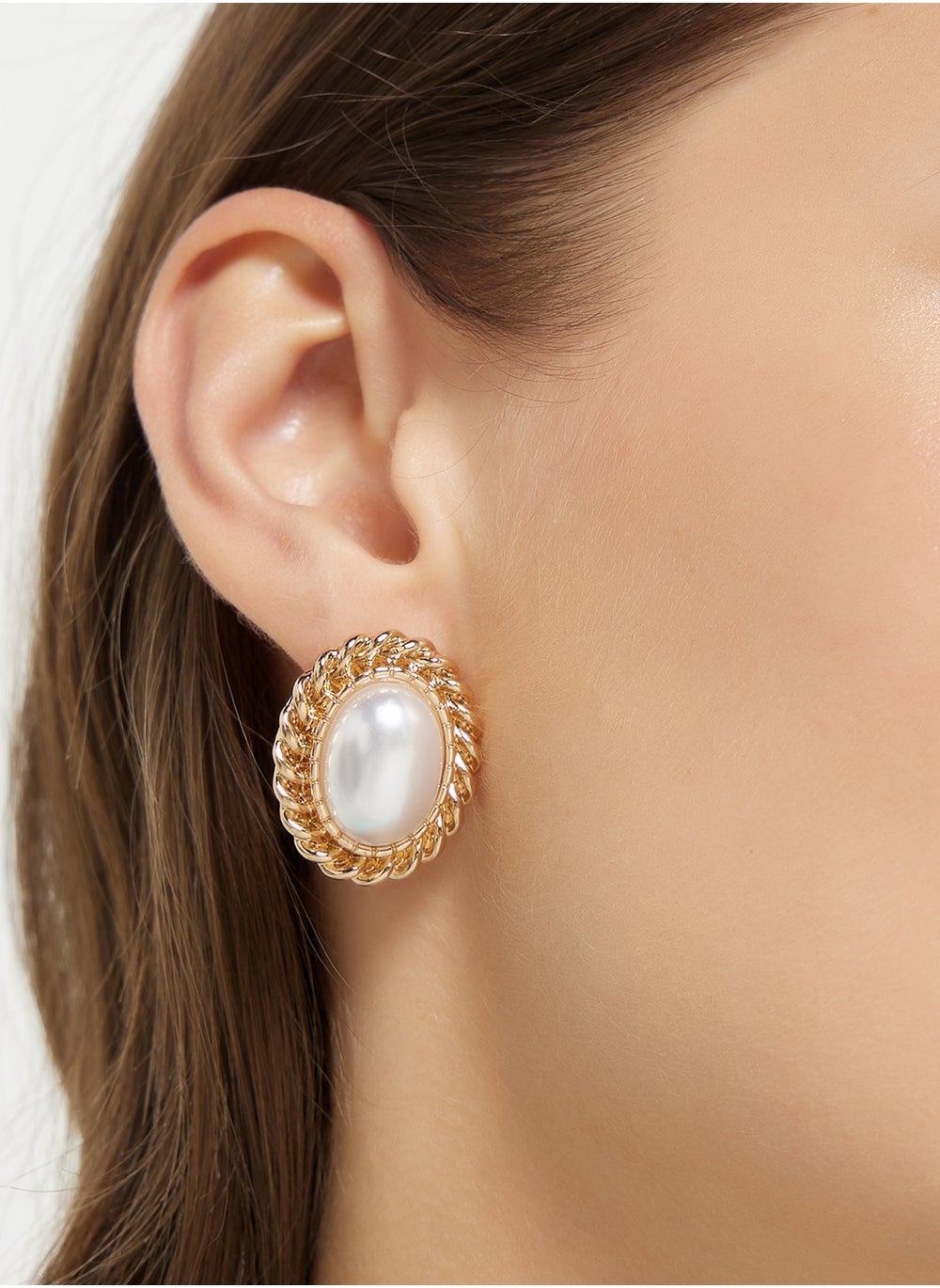 buy-ella-pearl-stud-earrings_d8b
