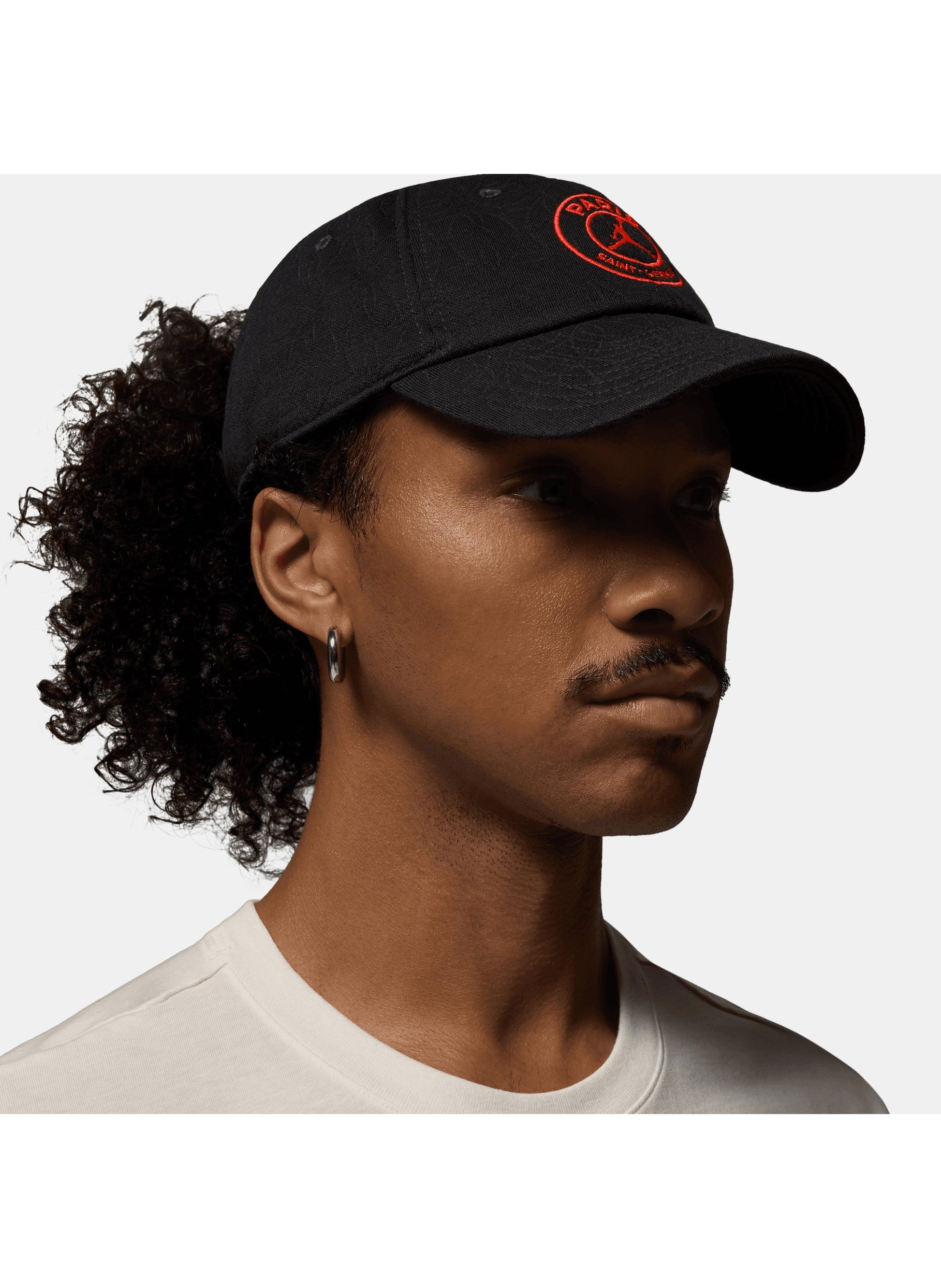 buy-jordan-paris-saint-germain-club-cap_27g