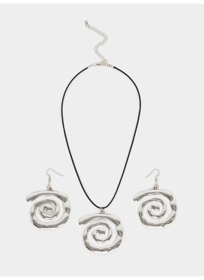 buy-styli-styli-shell-drop-necklace-and-dangle-earrings-set_scv