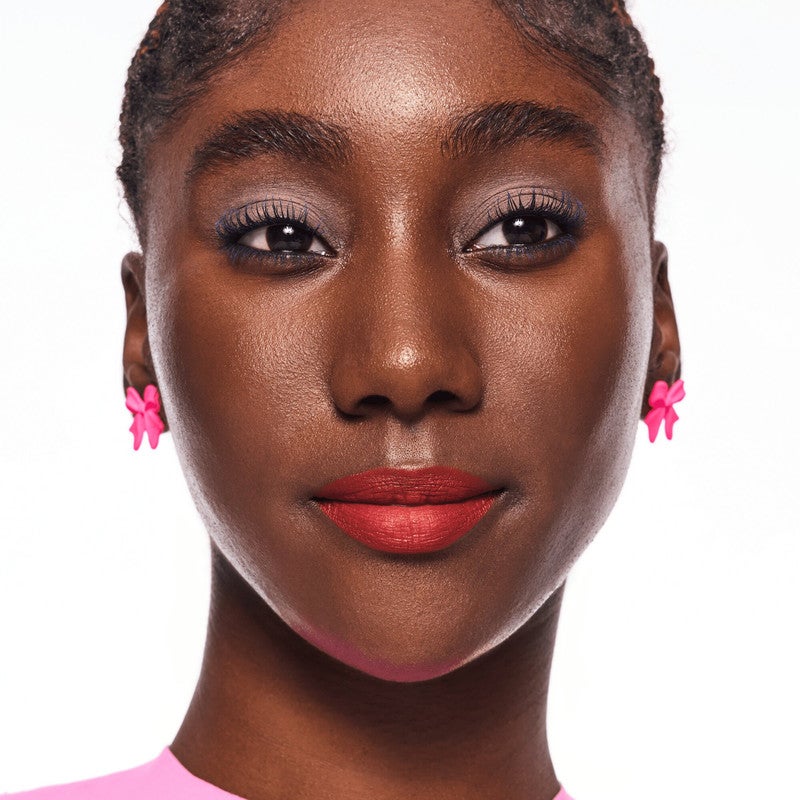 buy-essence-essence-i-love-extreme-blue-crazy-volume-mascara_3as