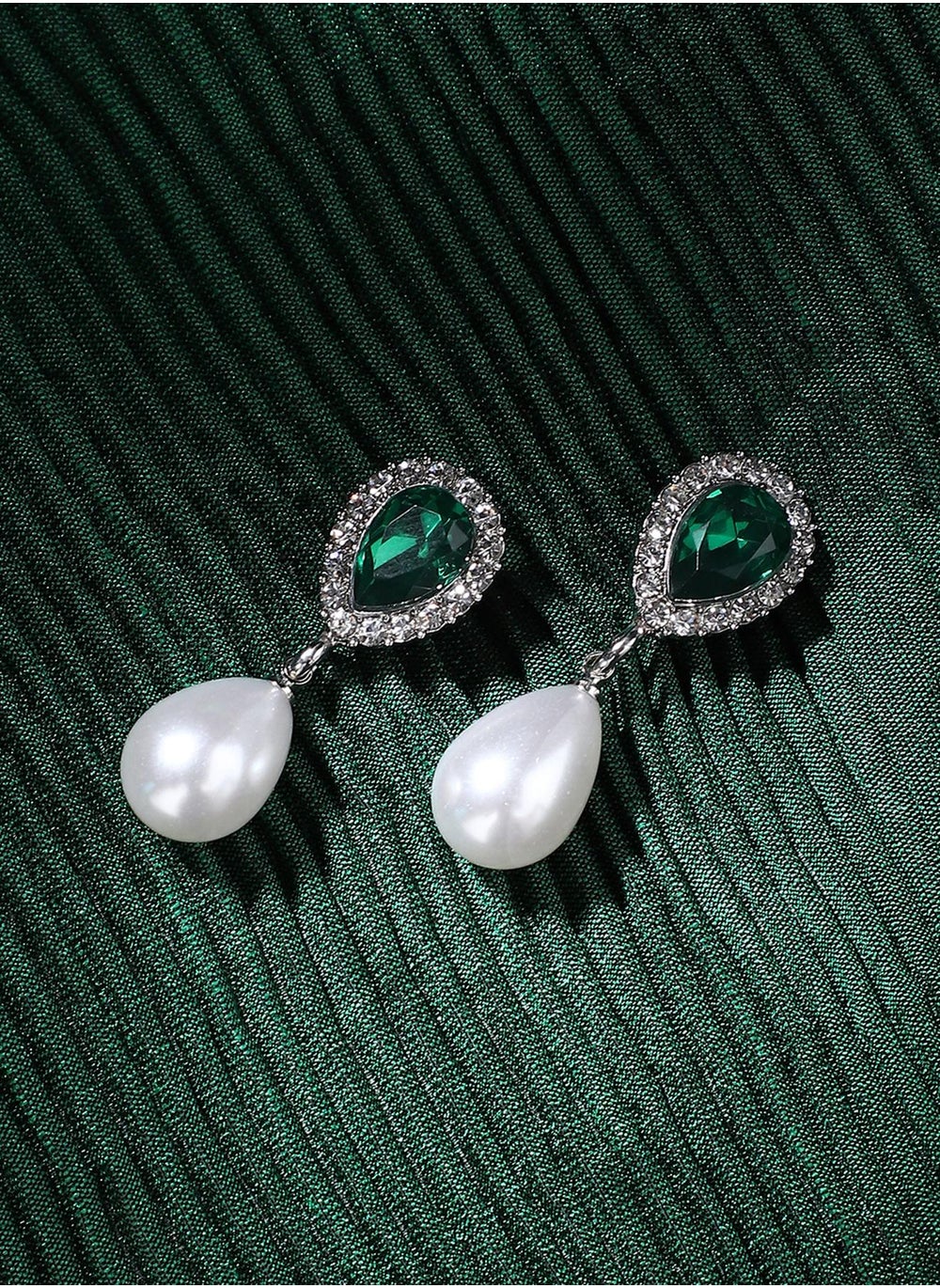 buy-sohi-casual-earrings_vw4