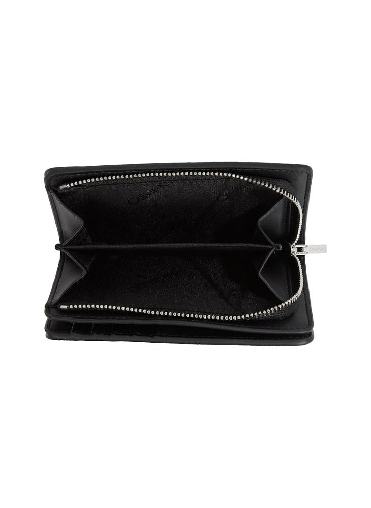 buy-calvin-klein-daily-medium-bifold-wallet_zb0