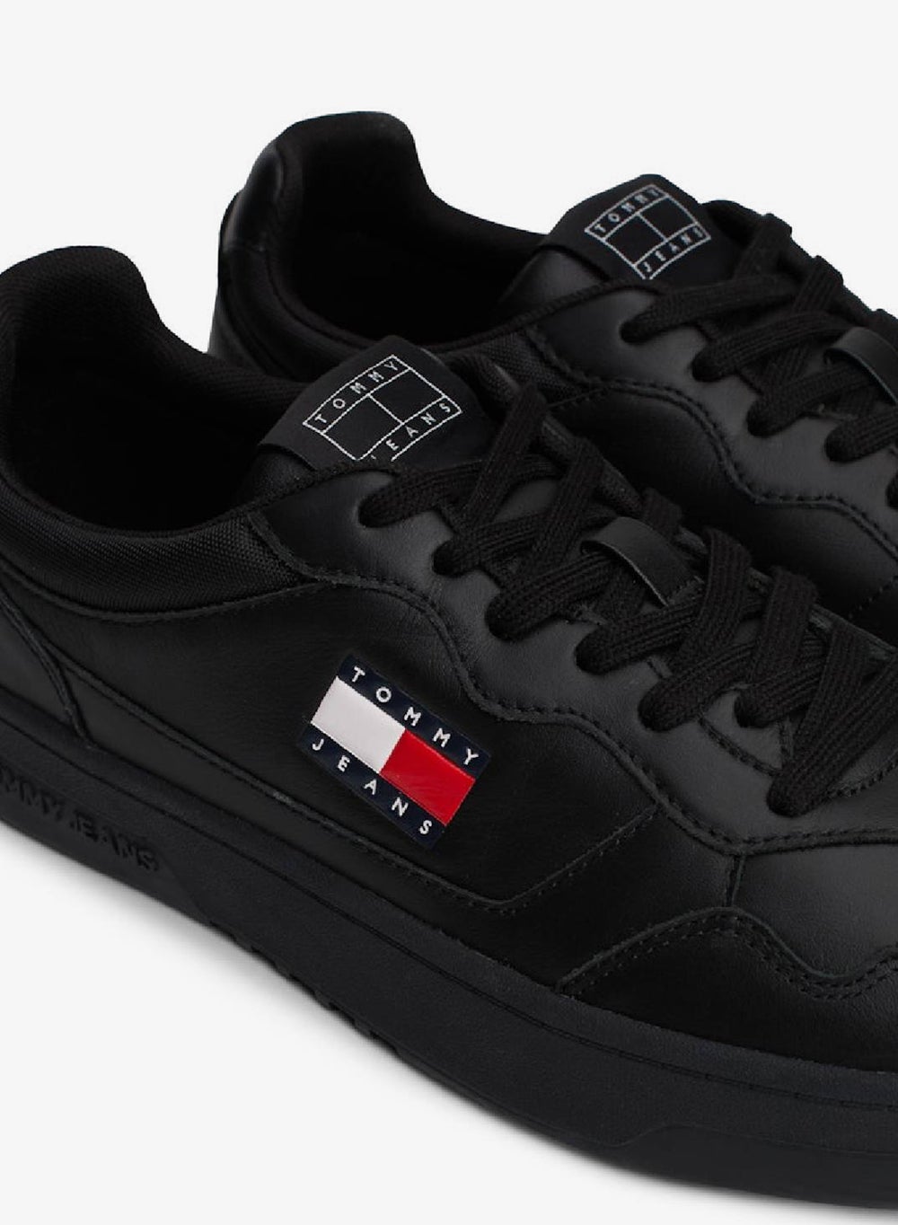 buy-tommy-jeans-leather-sneakers_akm