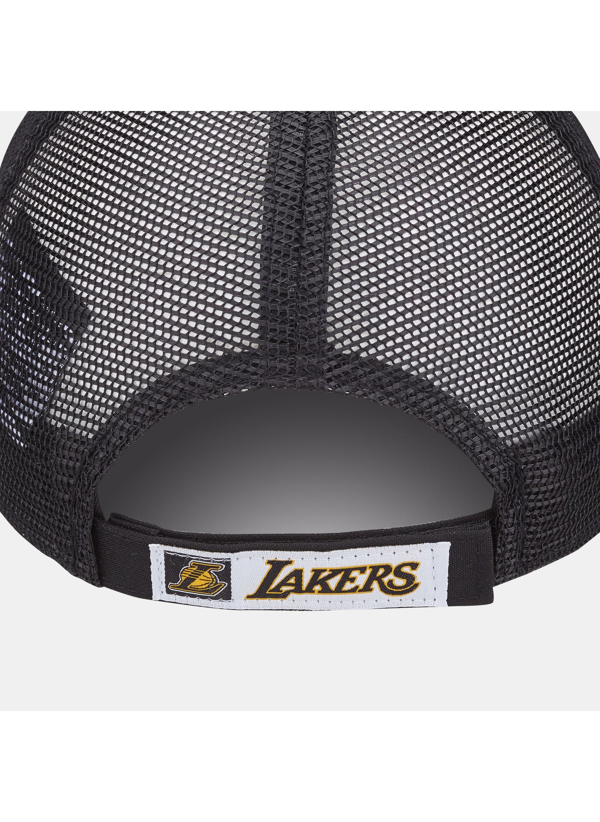 buy-new-era-men-s-9forty-los-angeles-lakers-trucker-cap_vx4
