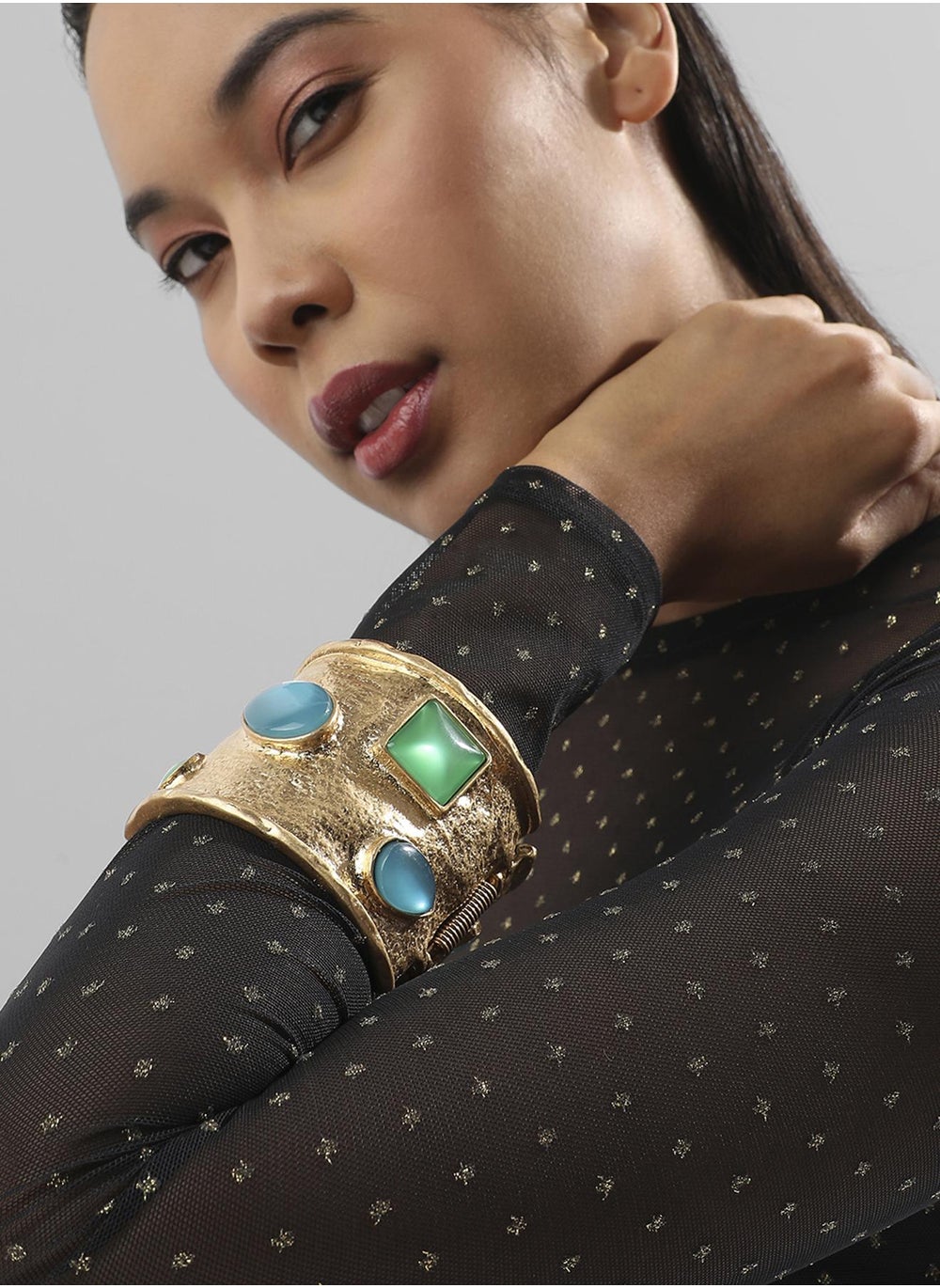 buy-sohi-aqua-allore-statement-bracelet_ab1