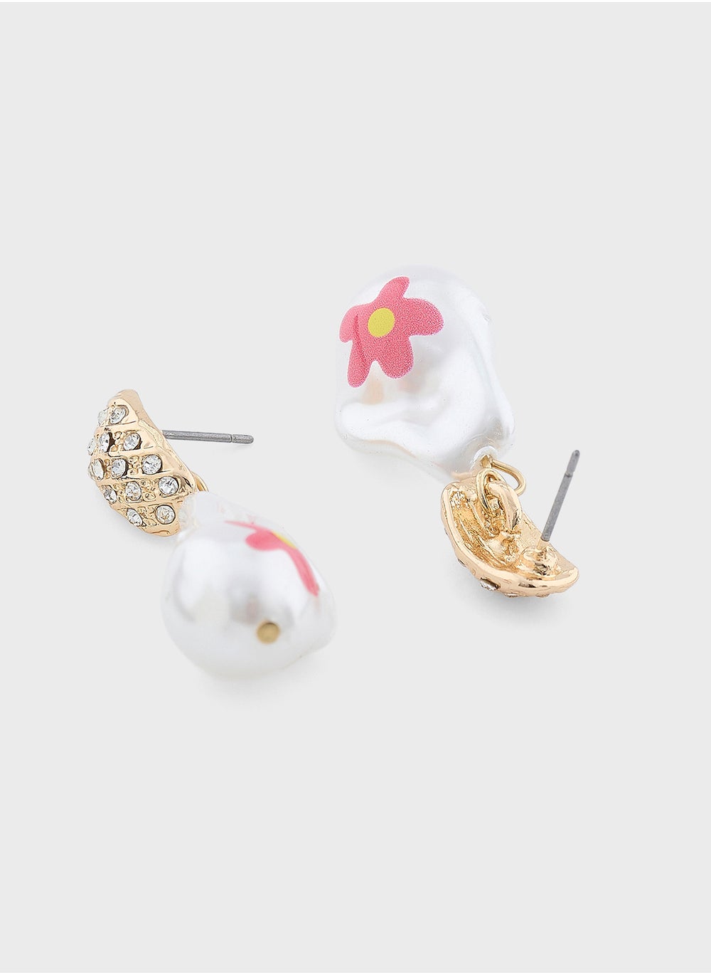 buy-ginger-floral-pearl-drop-earrings_0de