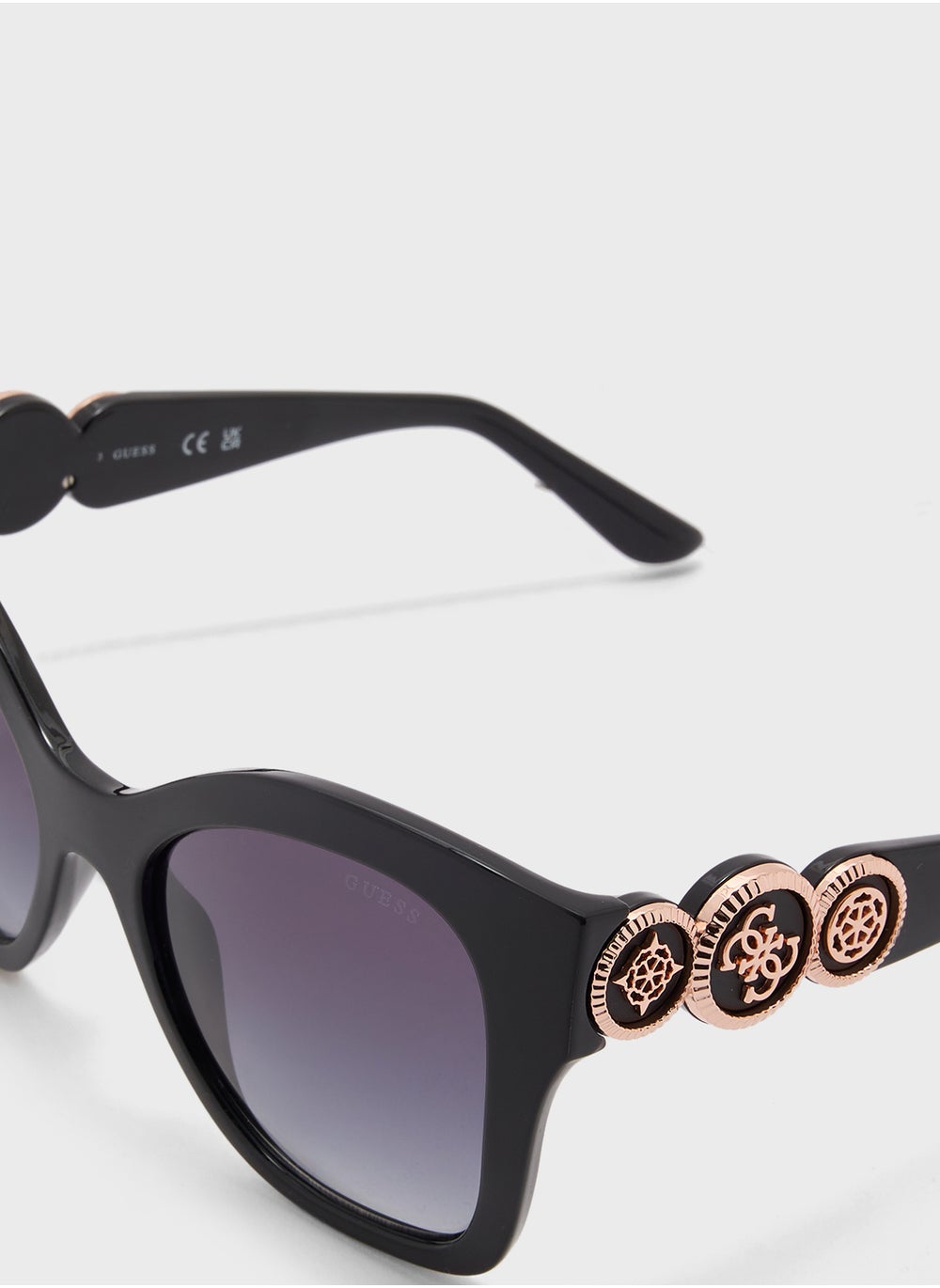 buy-guess-oversized-sunglasses_vou