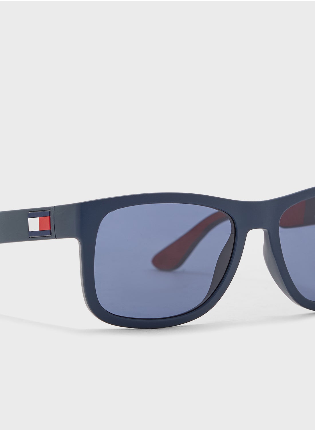 buy-tommy-hilfiger-th-1556-s_ygx