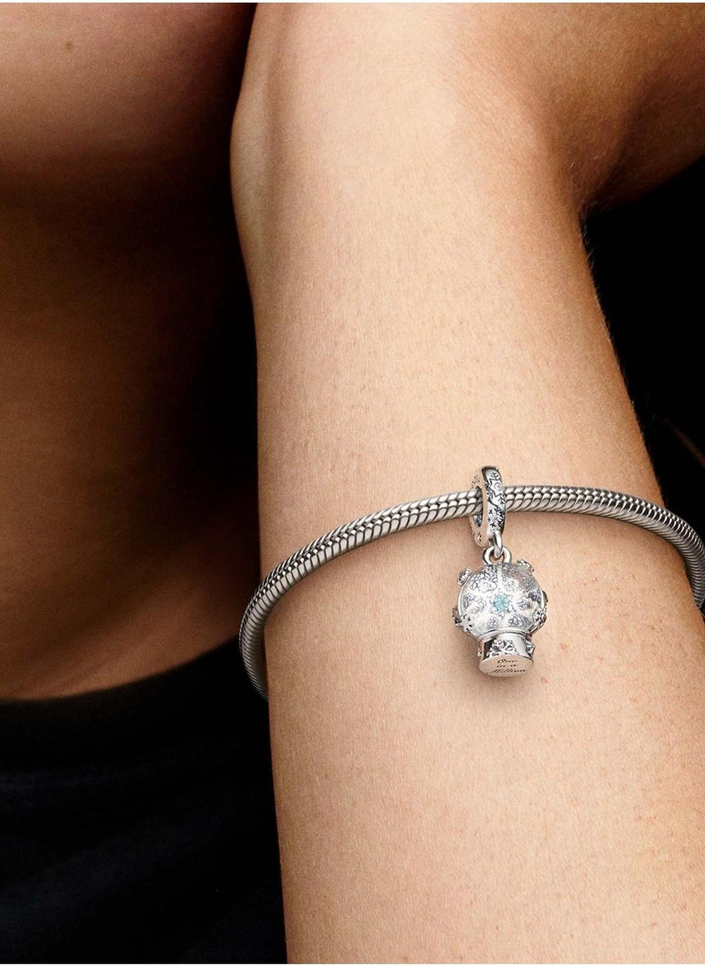 buy-pandora-snowflake-snowglobe-dangle-charm_qj8