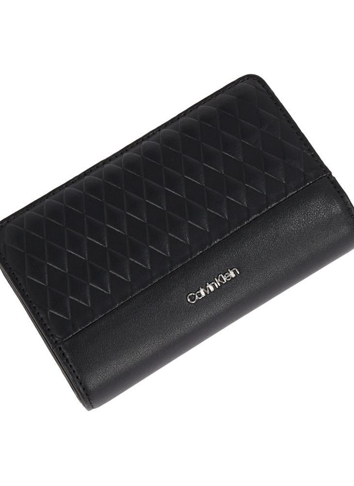 buy-calvin-klein-mini-quilt-medium-bifold-wallet_cqy