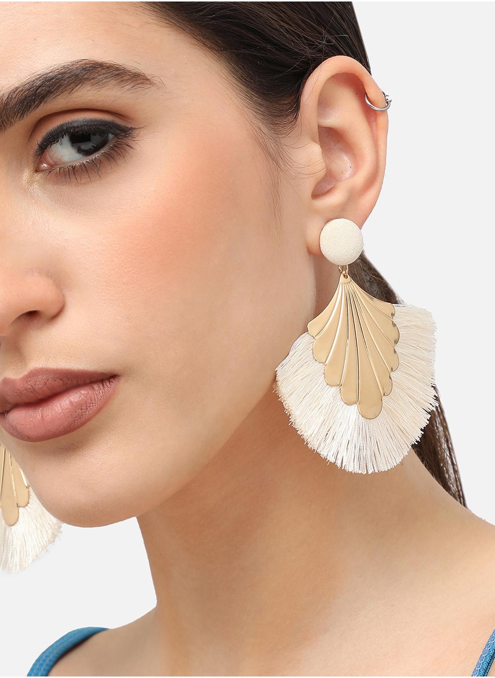 buy-sohi-party-drop-earrings_lyr