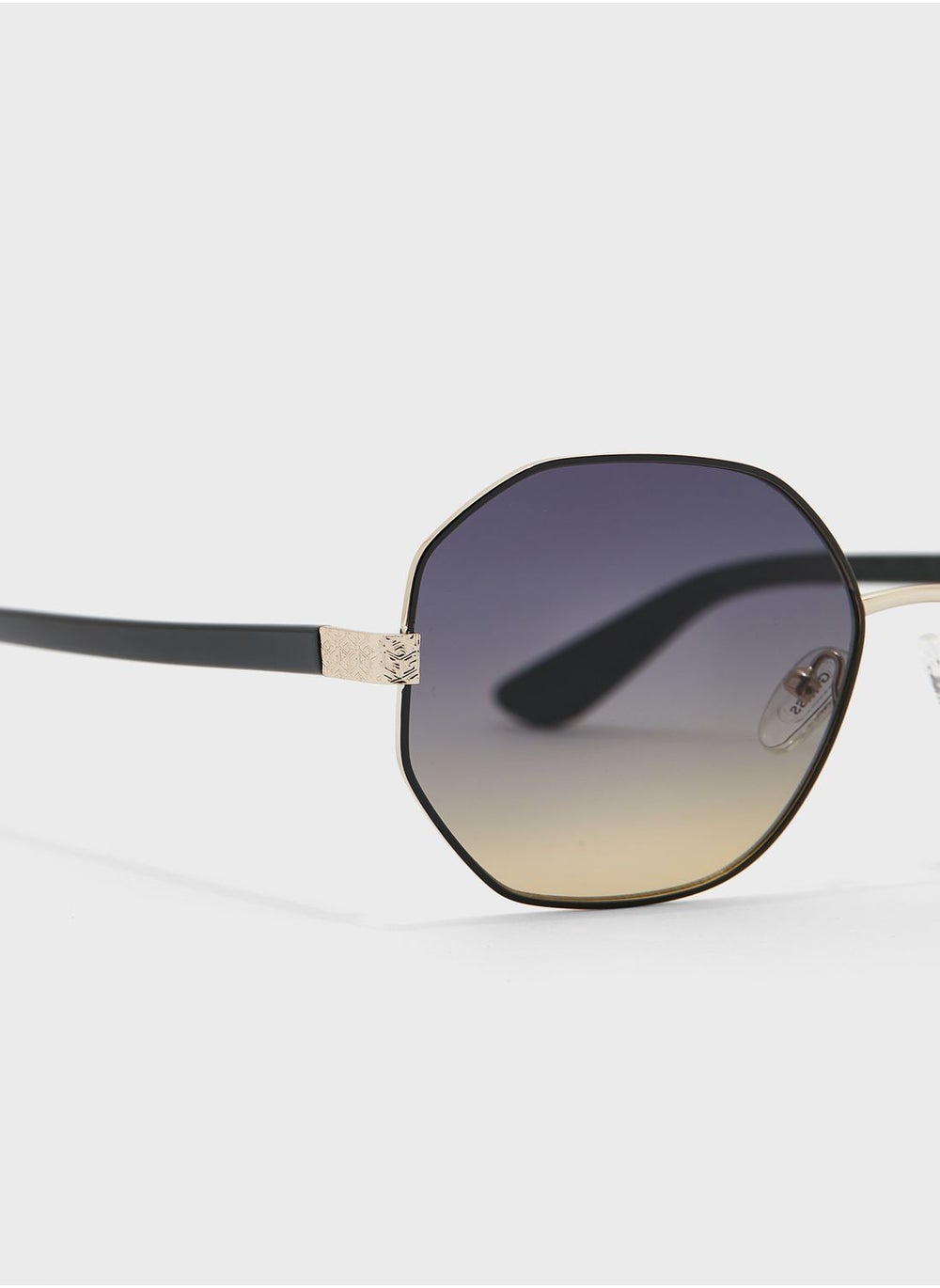 buy-guess-metal-shaped-sunglasses_9bw
