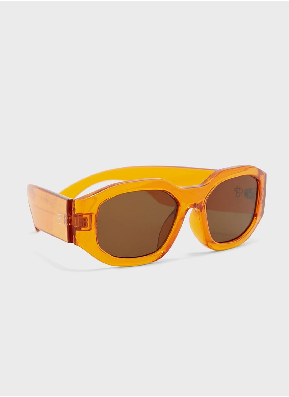 buy-chpo-brooklyn-sustainable-sunglasses-made-of-100-recycled-materials_sig