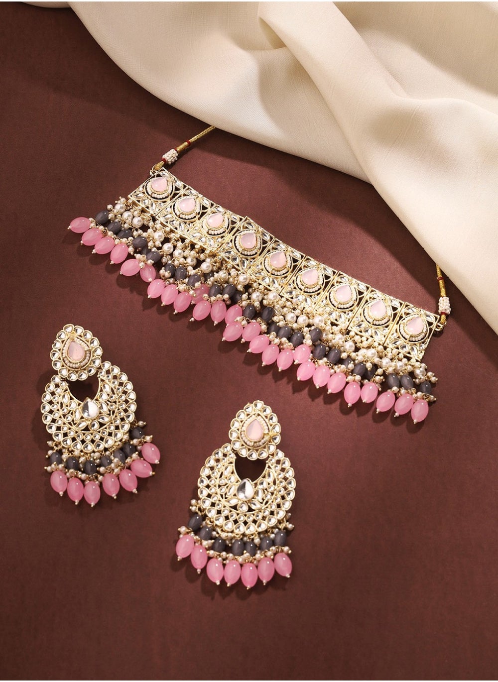 buy-priyaasi-kundan-stone-studded-jewellery-set_lzv