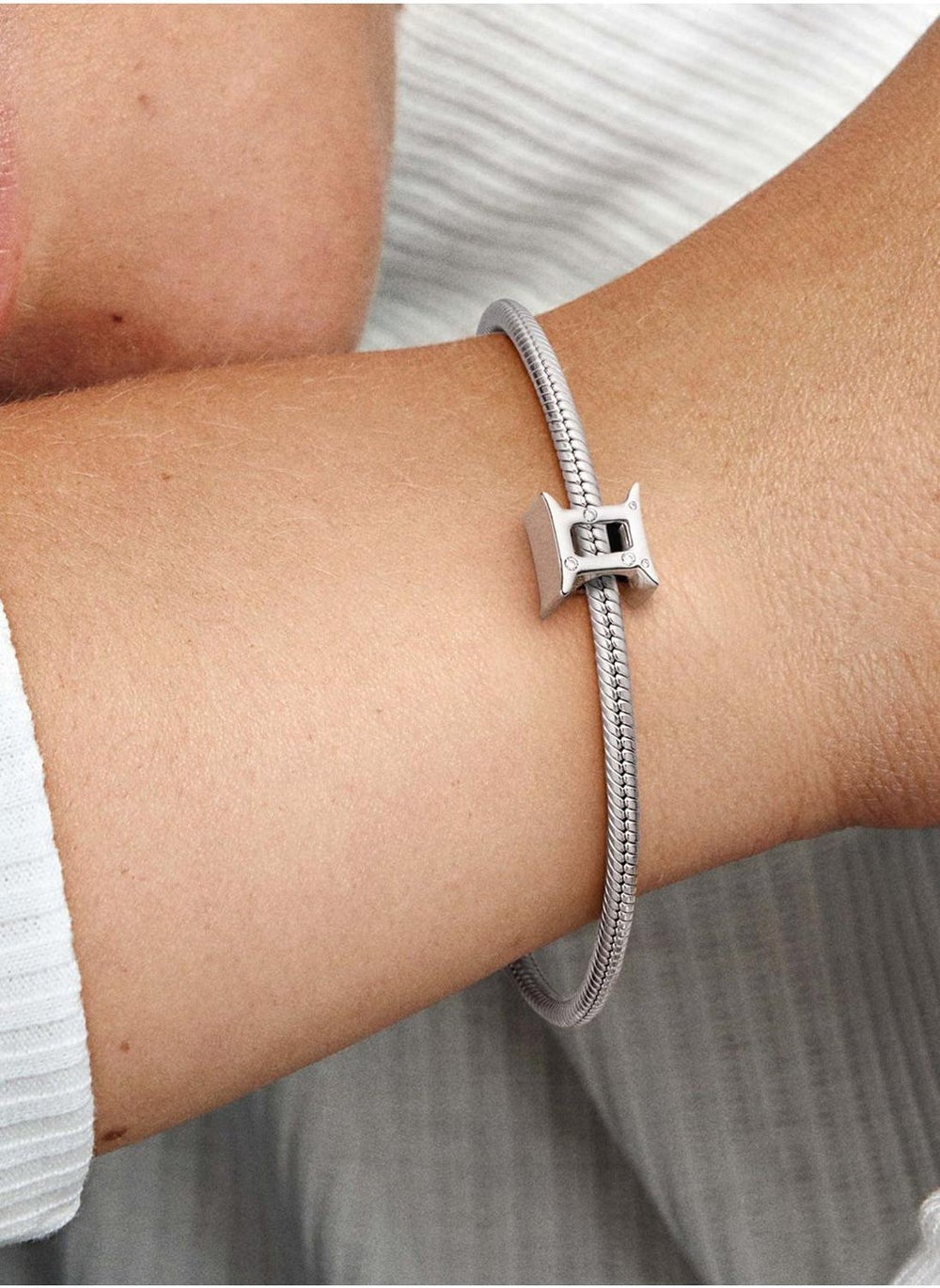 buy-pandora-sparkling-gemini-zodiac-charm_fak