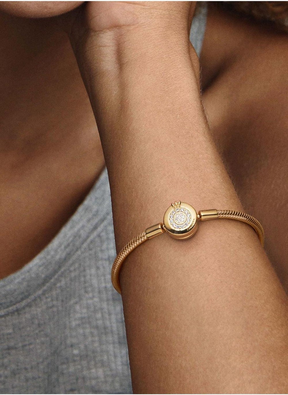 buy-pandora-pandora-moments-crown-o-snake-chain-bracelet_7pg