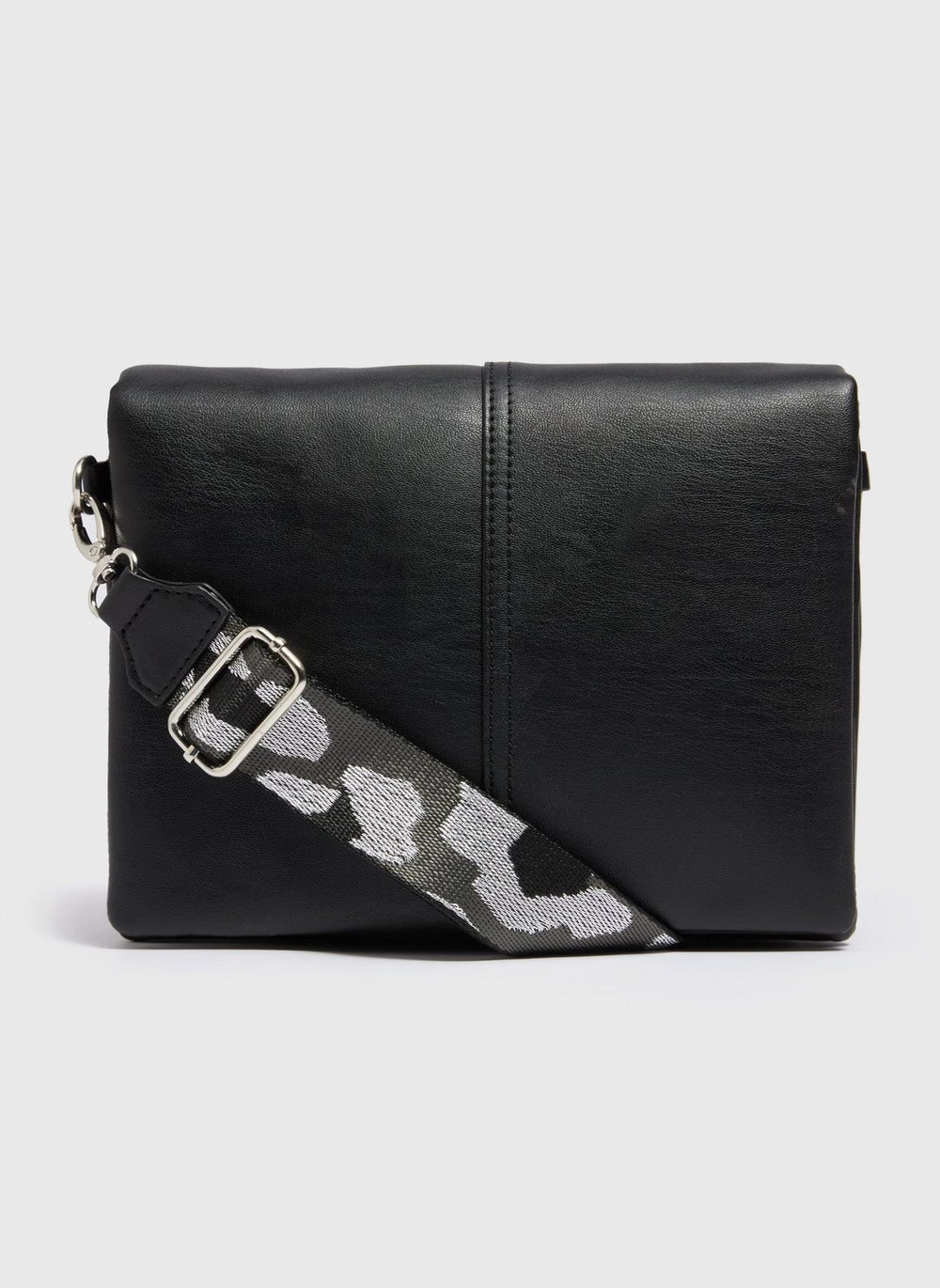 buy-matalan-black-leopard-strap-handbag_dri