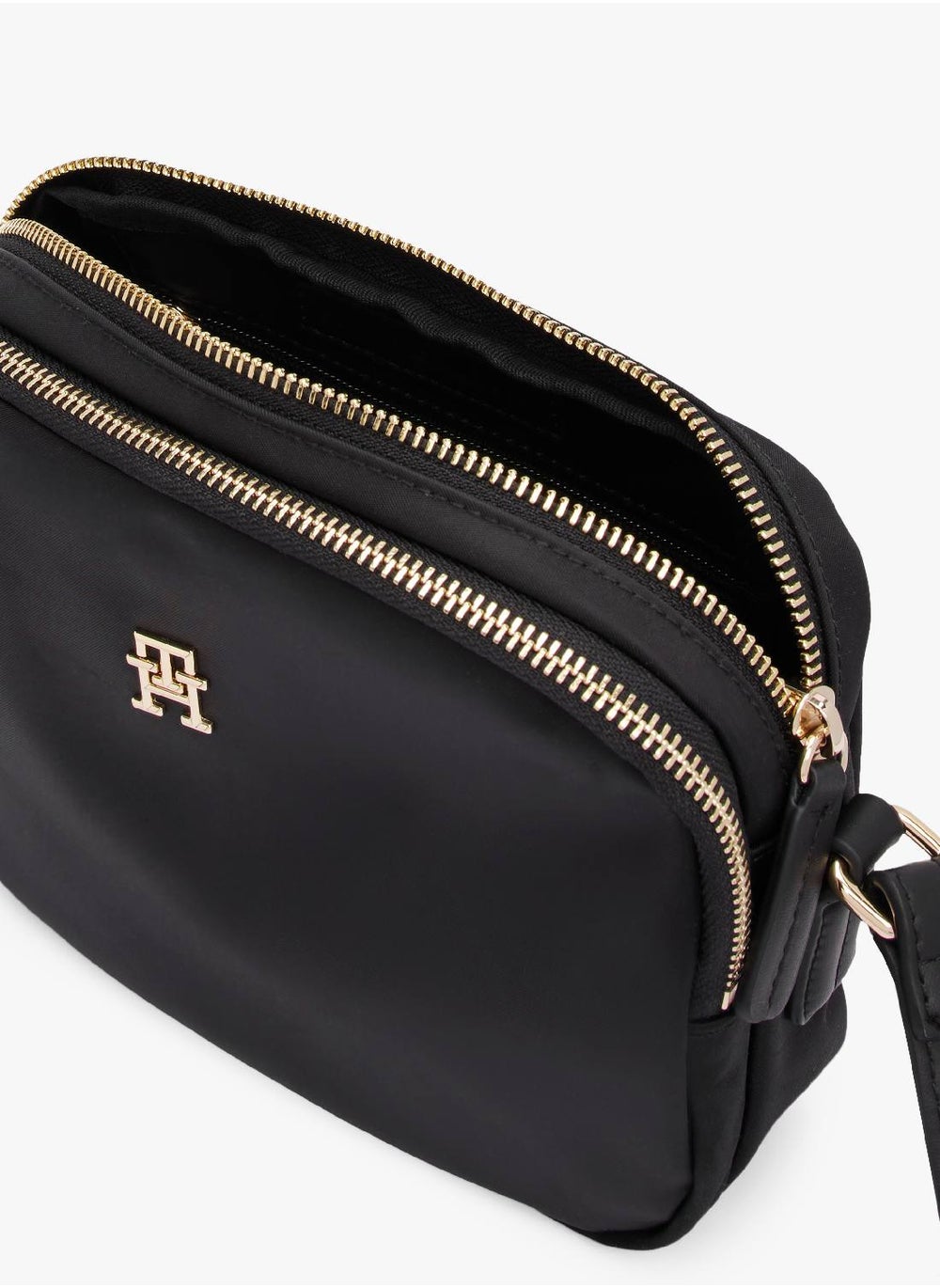 buy-tommy-hilfiger-poppy-th-crossover-bag_kpr