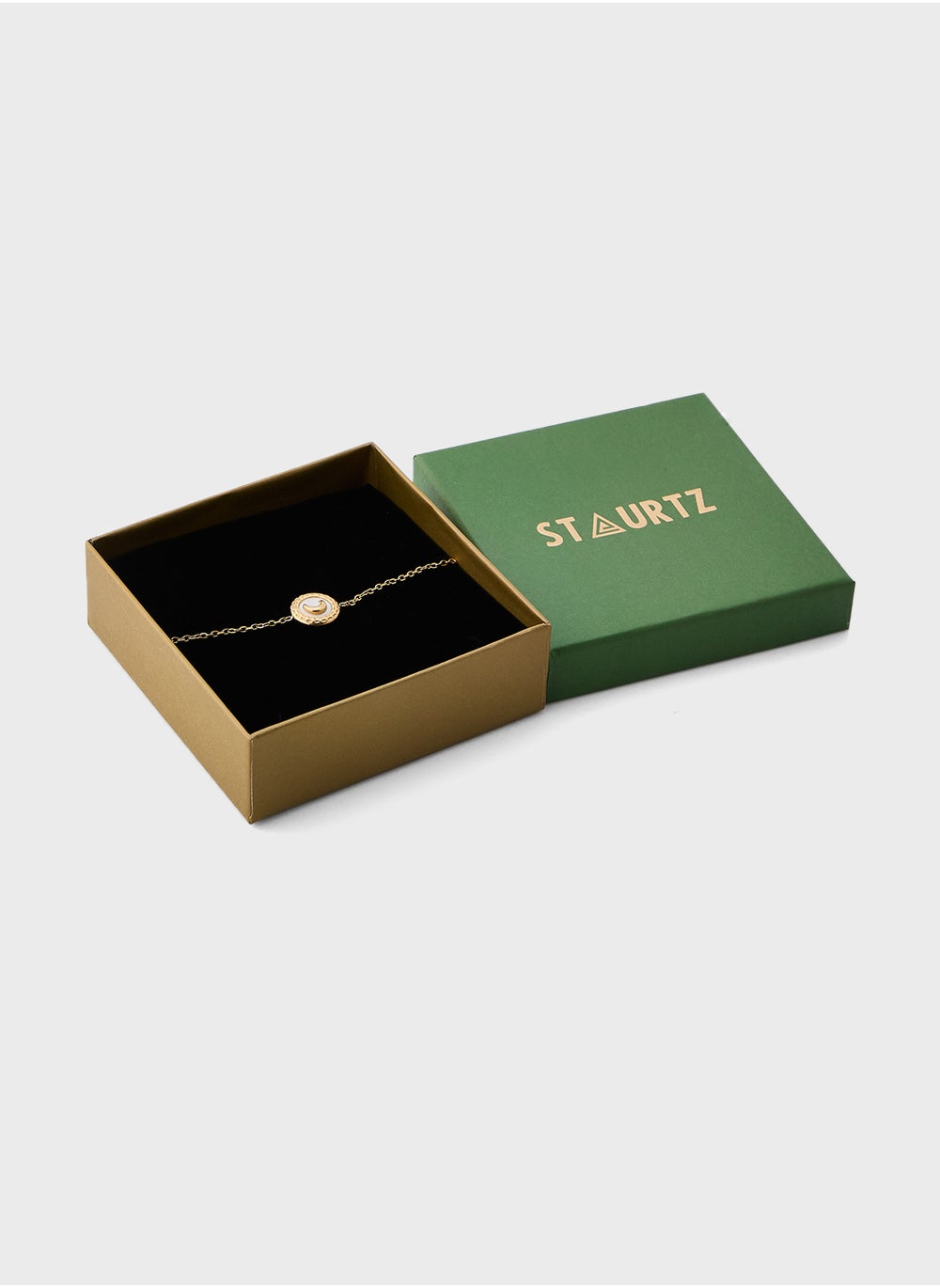 buy-staurtz-cresent-moon-bracelet_2fj