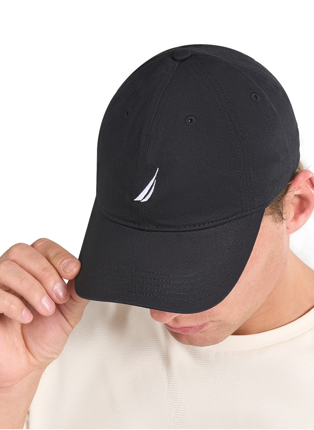 buy-nautica-black-3d-embroidered-logo-cap_1kb
