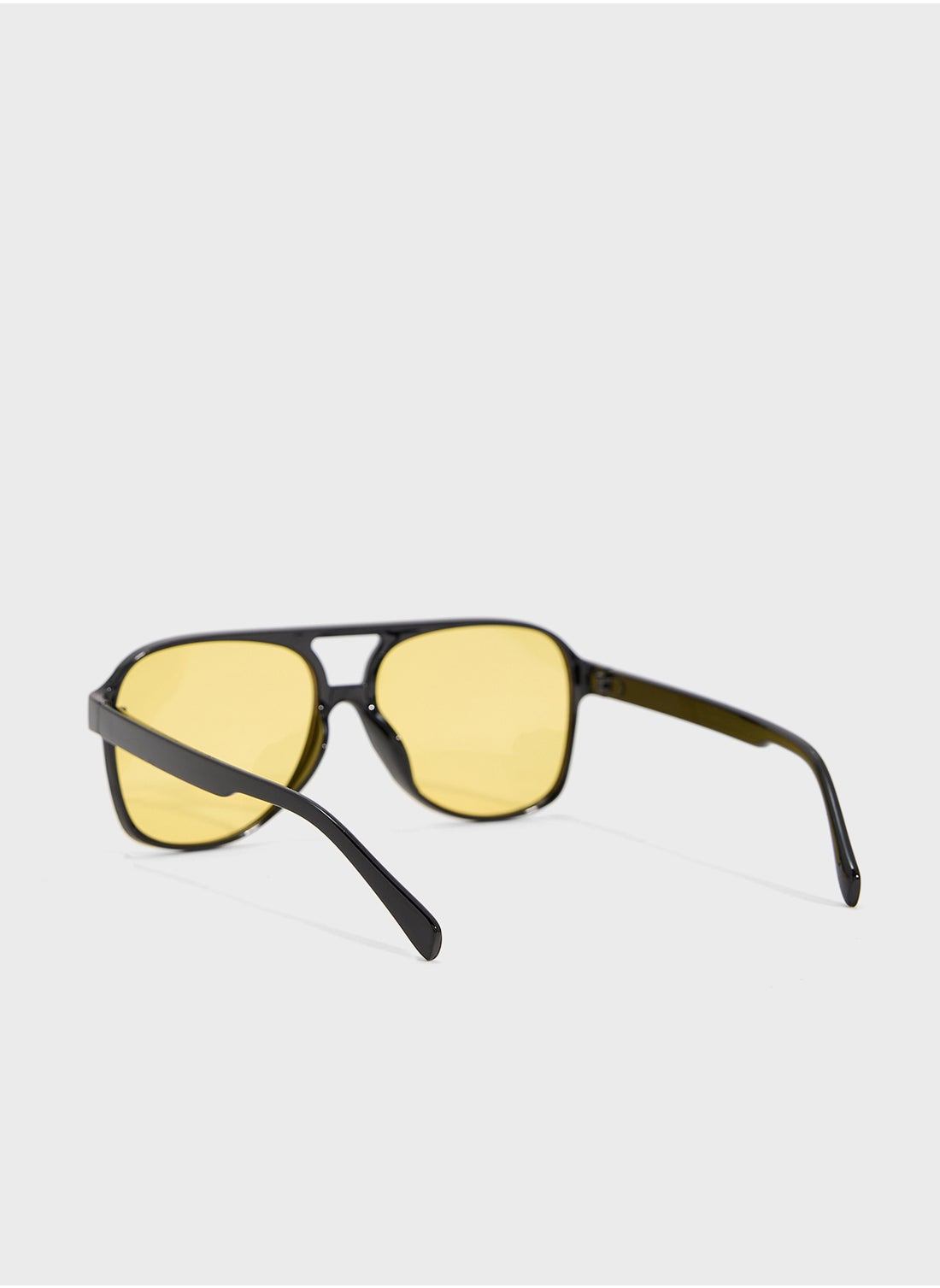buy-seventy-five-casual-oversized-sunglasses_urg