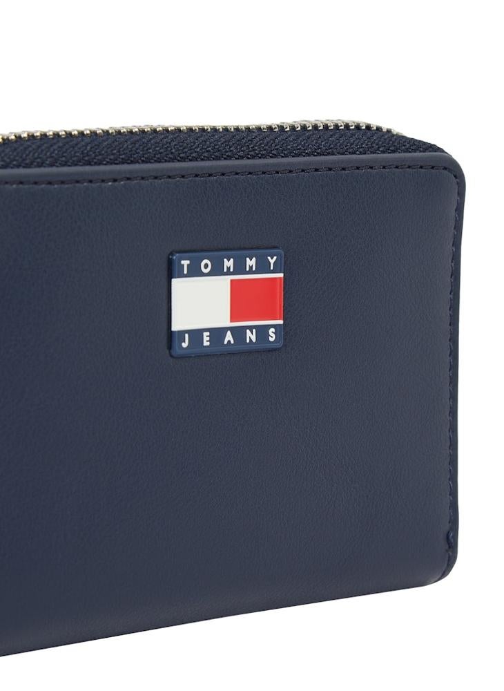 buy-tommy-jeans-essential-small-zip-wallet_7g9