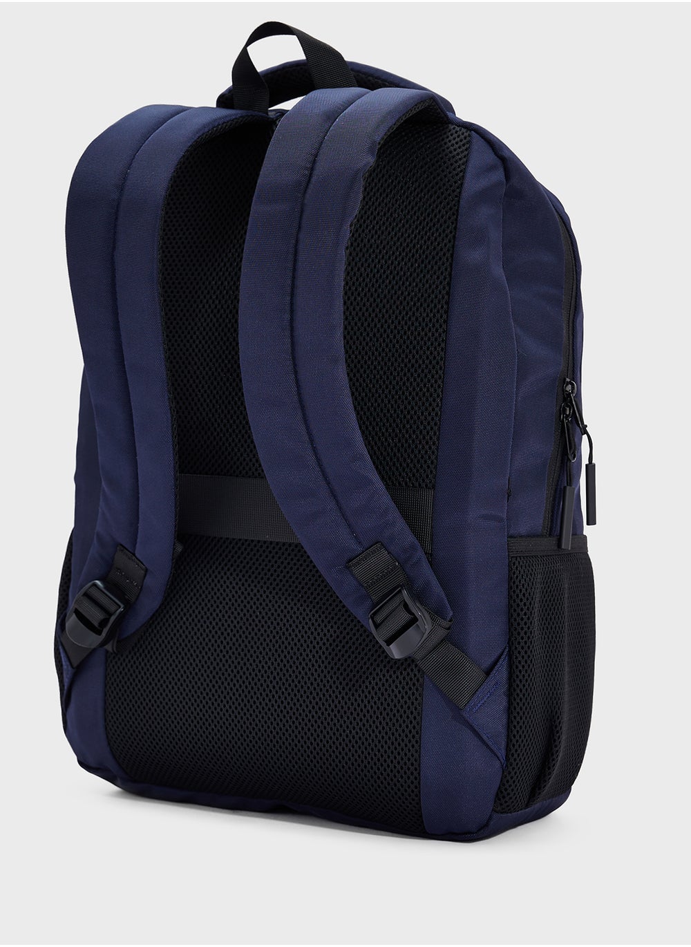 buy-seventy-five-padded-ventilation-back-support-casual-backpack_k11