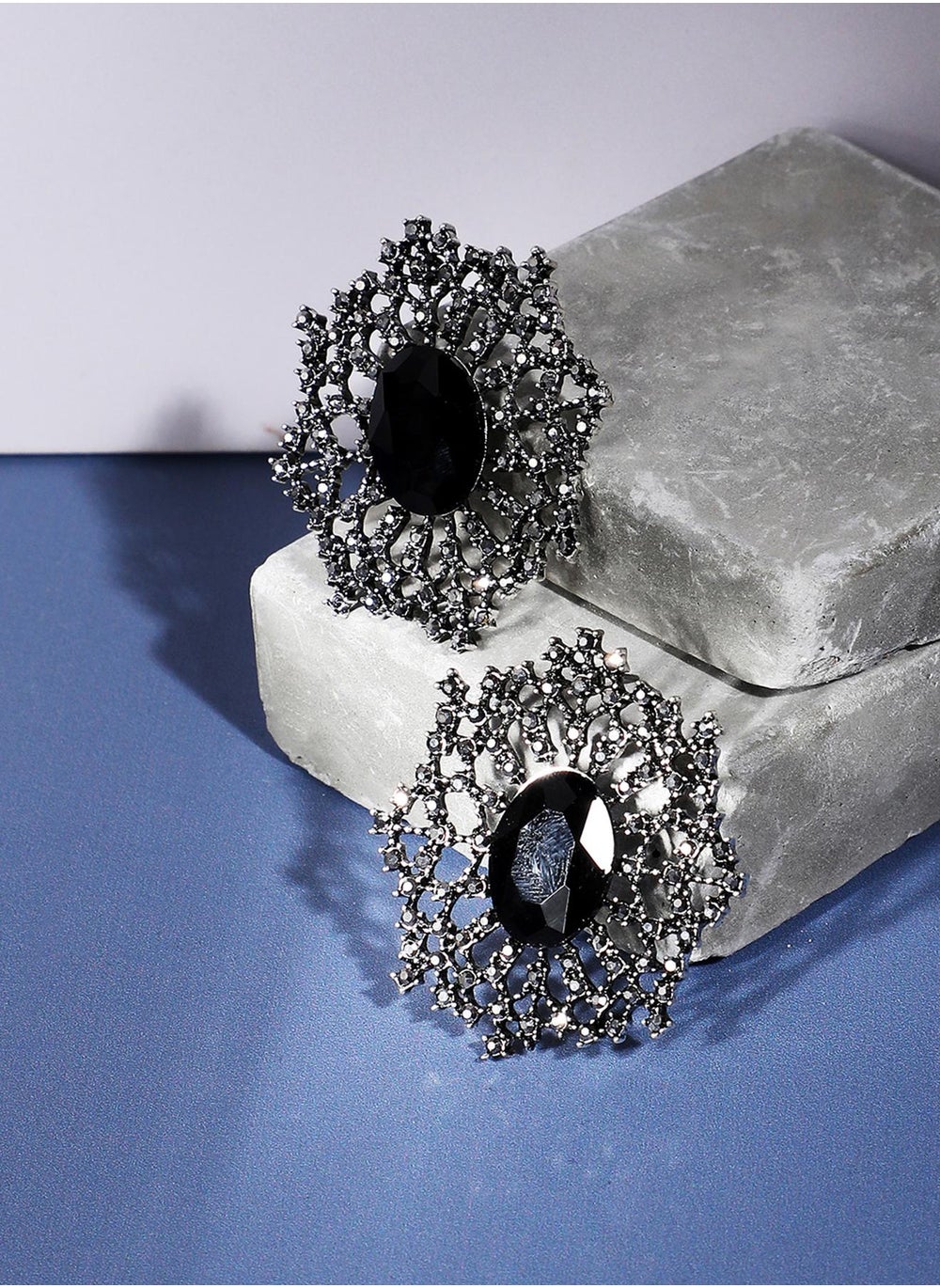 buy-sohi-crystal-snowflake-stud-earrings_rqh