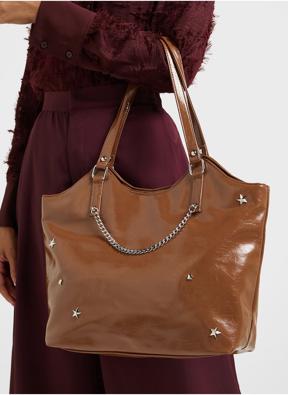 buy-ginger-star-heart-studded-multi-pocket-tote-bag_28b