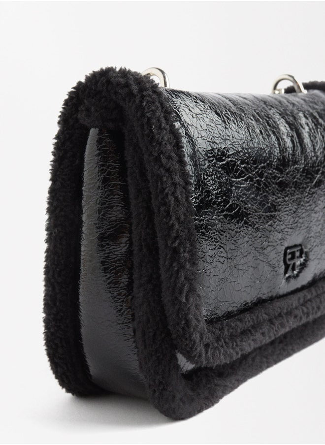 buy-parfois-shoulder-bag-with-chain-and-fur-effect_d8x