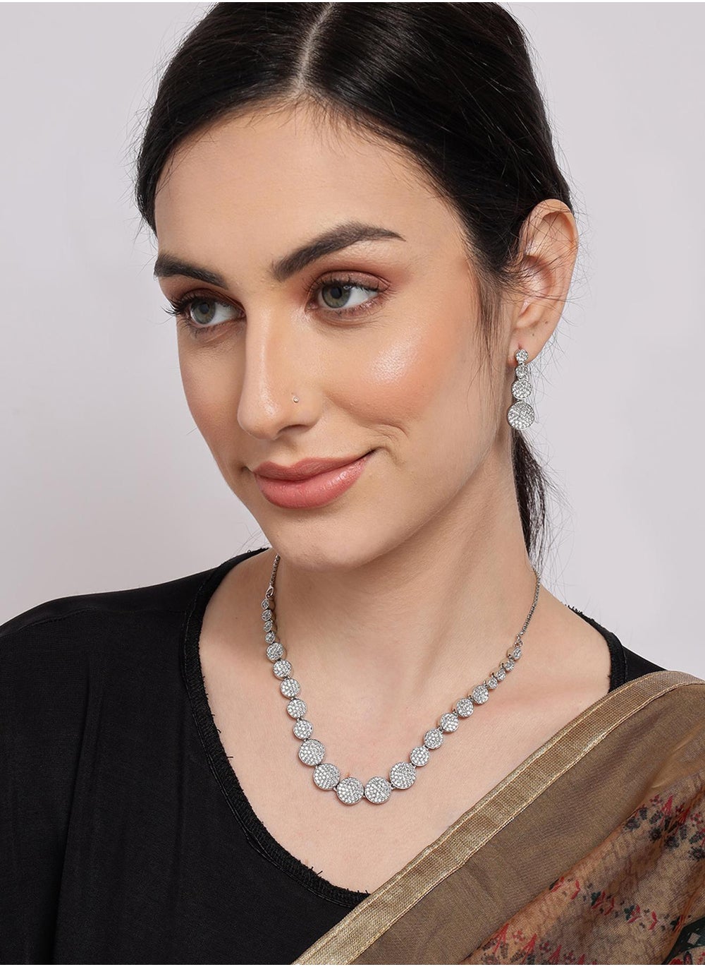 buy-sohi-white-ad-studded-jewellery-set_2ai