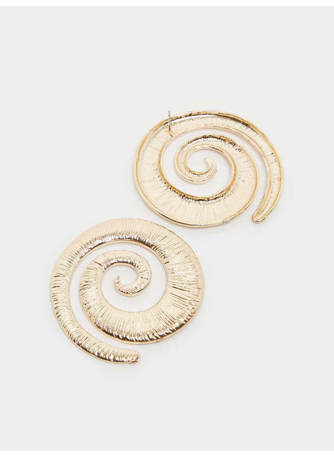 buy-styli-styli-oversized-shell-dangle-earrings_46r