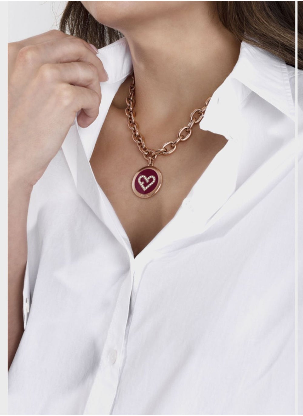 buy-furla-heart-necklace_0mr