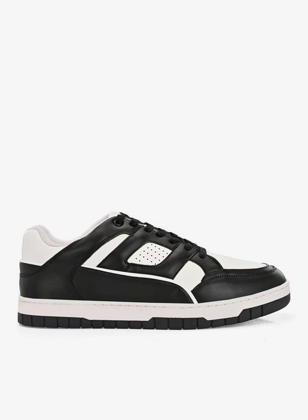 buy-styli-color-block-court-lace-up-sneakers_whh