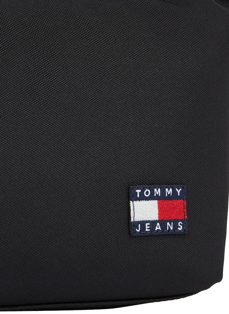 buy-tommy-jeans-essential-daily-shoulder-bag_8w6