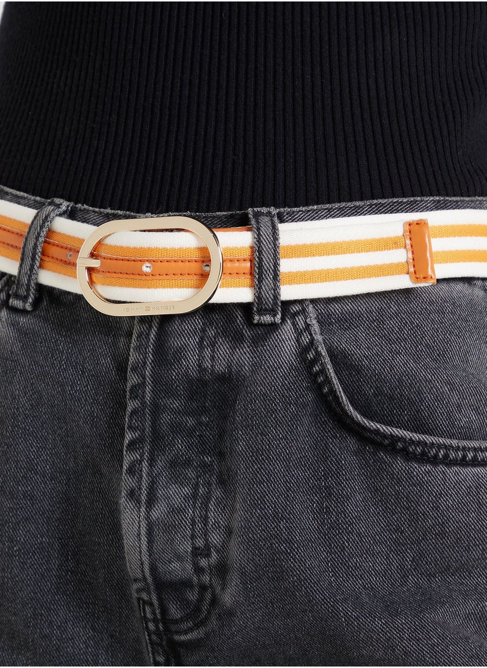buy-tommy-hilfiger-oval-3-0-tonal-allocated-hole-belt_suy
