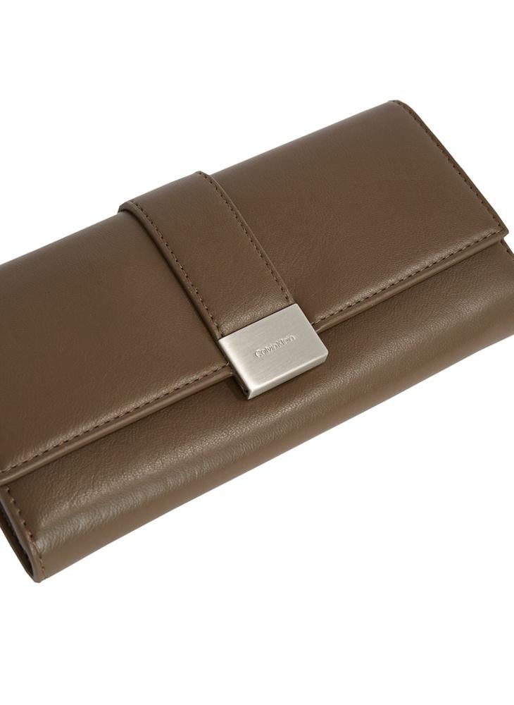 buy-calvin-klein-hardware-snap-large-wallet_md0