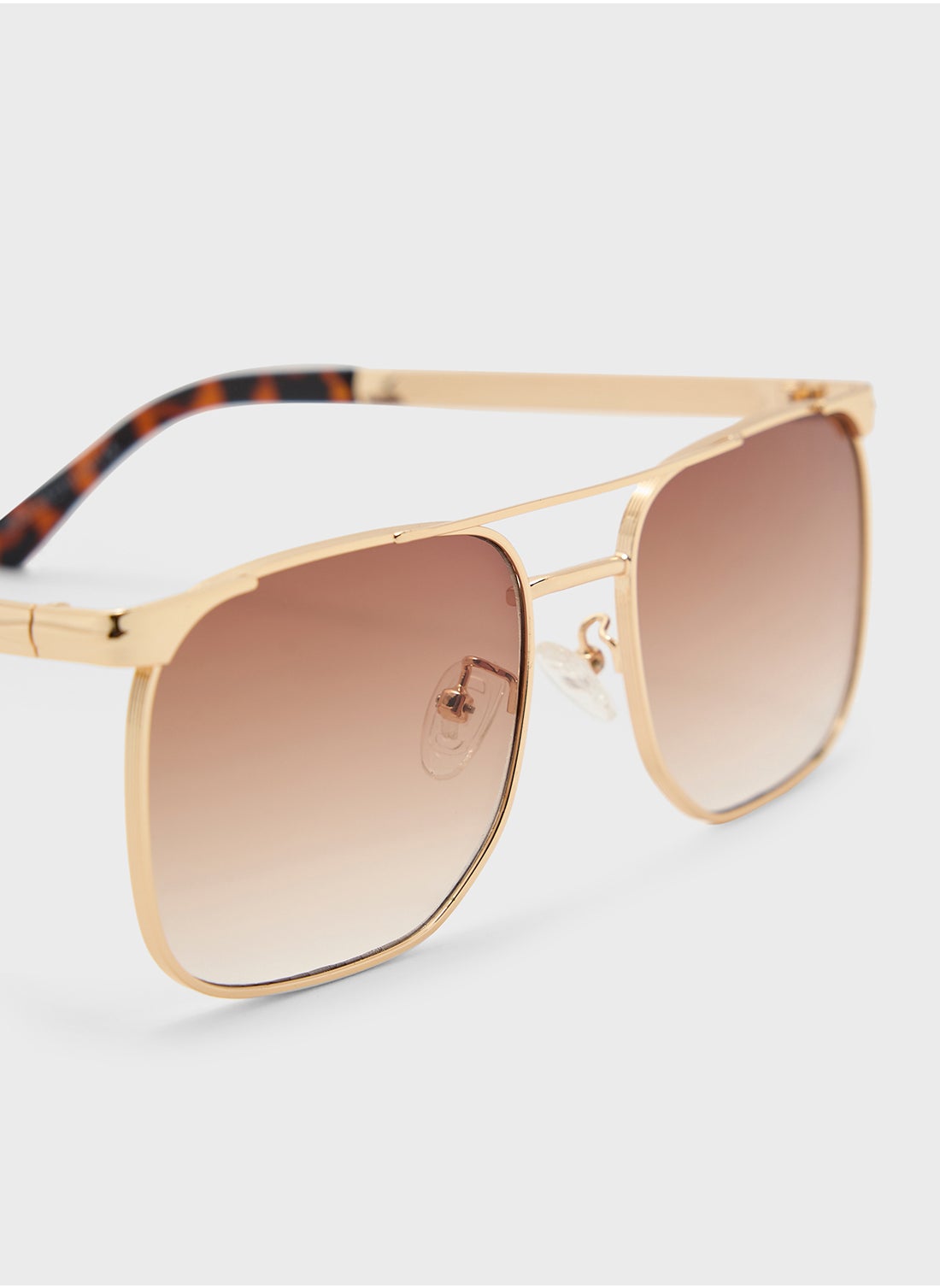 buy-seventy-five-casual-square-aviator-sunglasses_miu