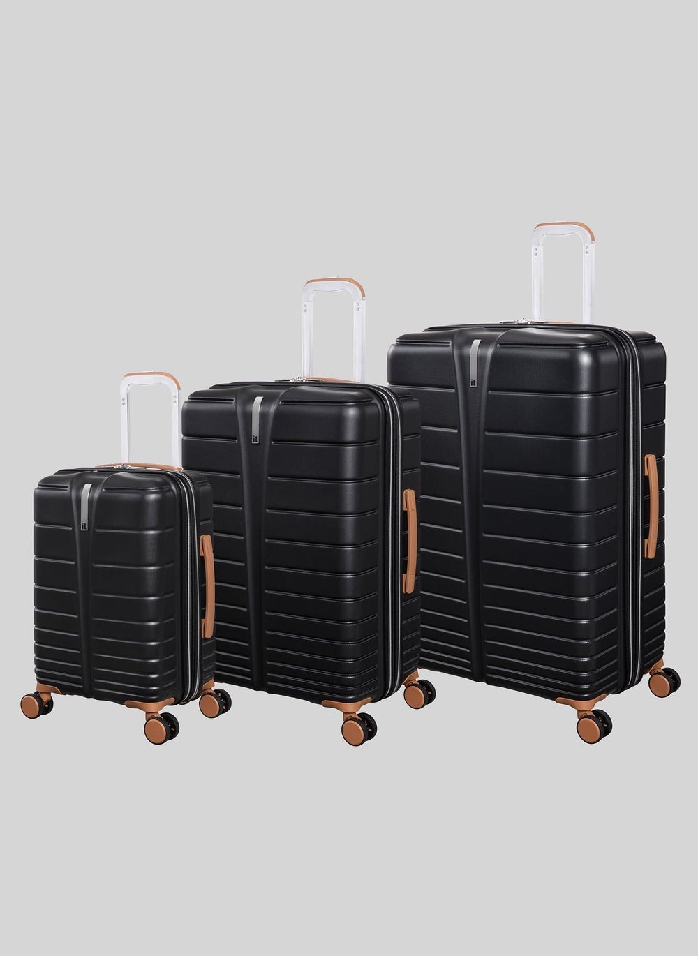 buy-matalan-it-luggage-black-fascinate-hardshell-suitcase_1ll