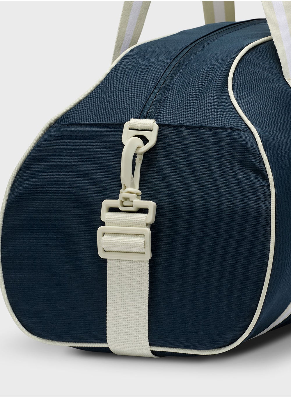 buy-nike-w-nk-gym-club-retro_qg8