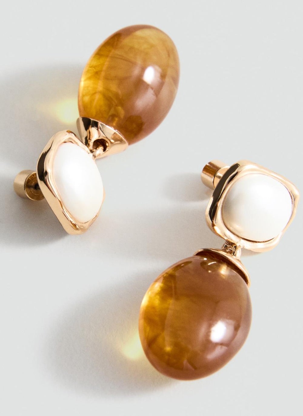 buy-mango-resin-pendant-earrings_4q0