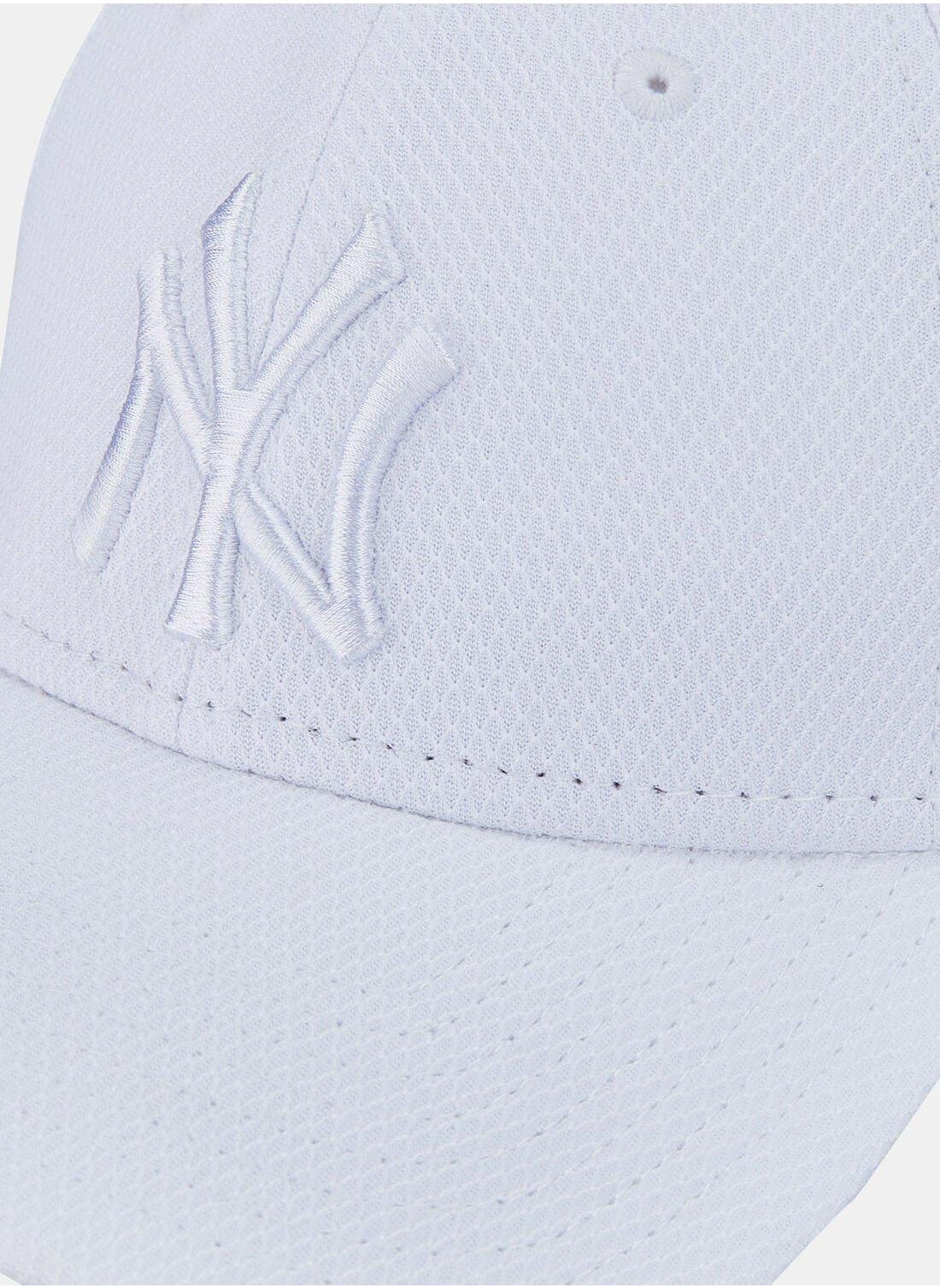 buy-new-era-men-s-new-york-yankees-diamond-era-essential-9forty-cap_b3h