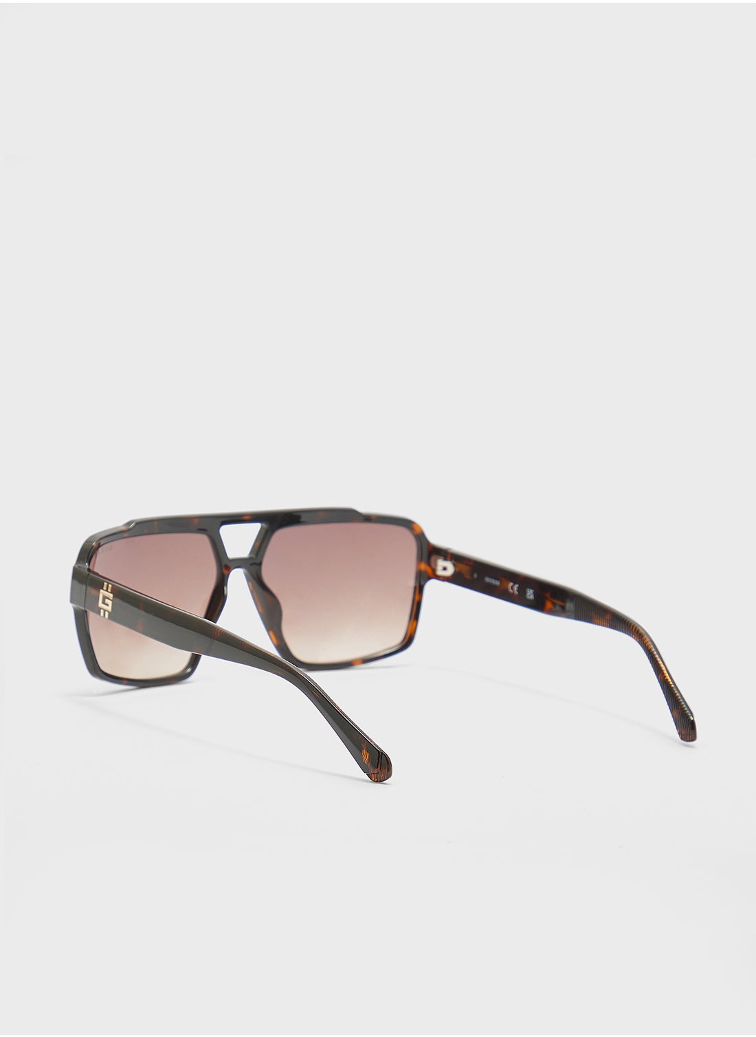 buy-guess-gu0022352f61-wayfarers-sunglasses_4yk