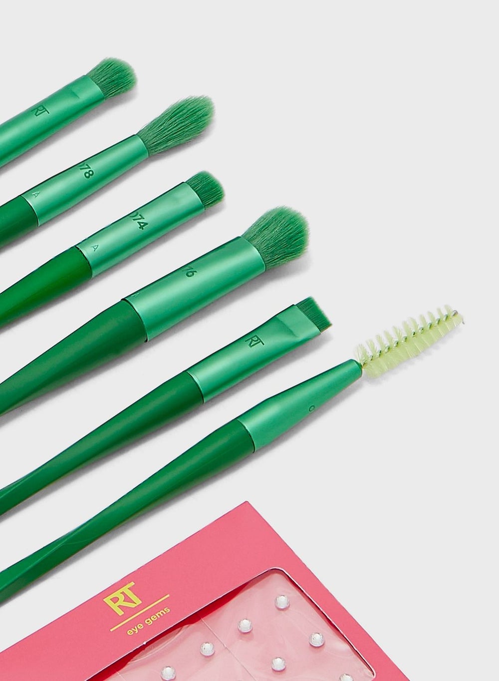 buy-real-techniques-eyeconic-eyes-set_chv