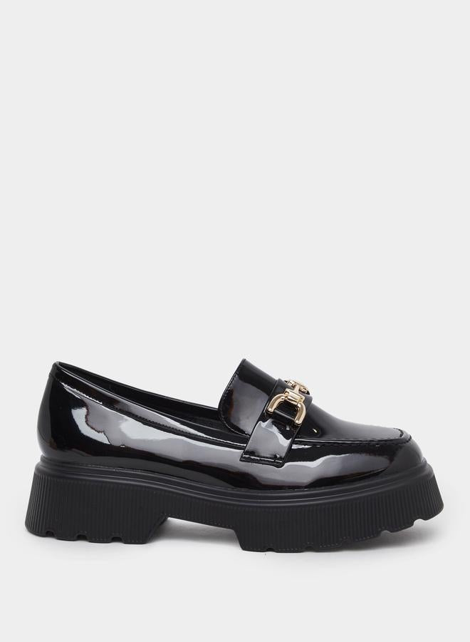 buy-styli-styli-women-black-patent-leather-look-loafers_7h3