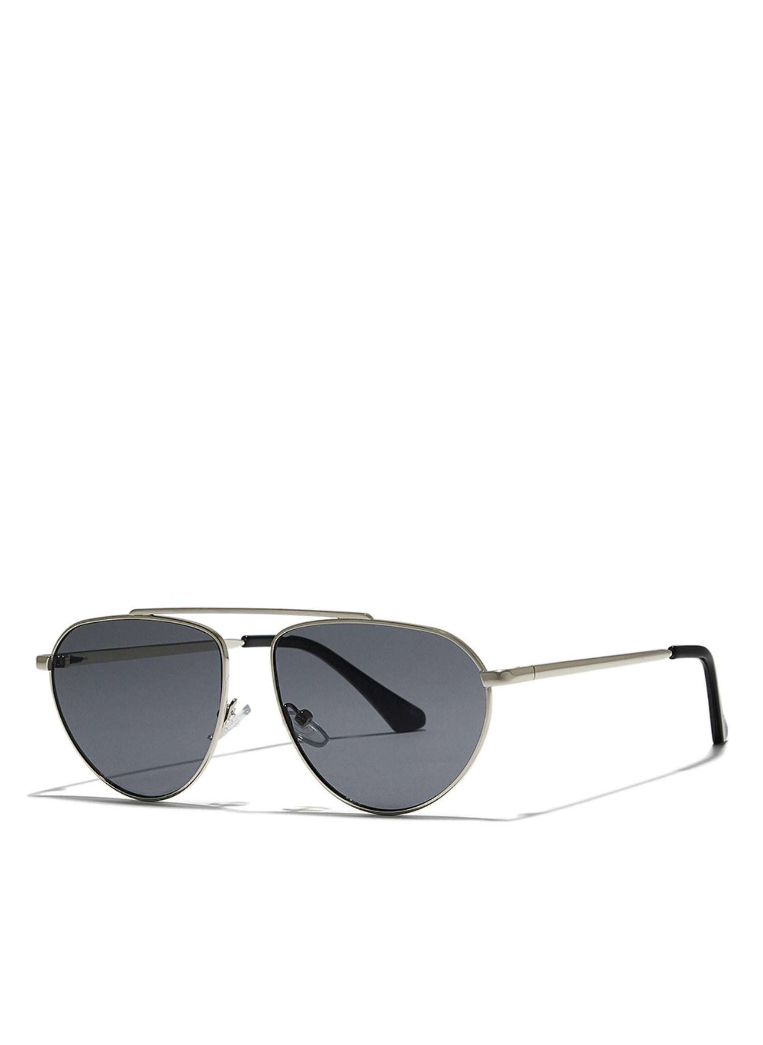 buy-blackout-ergo-unisex-silver-sunglasses-frame-material-metal-frame-color-silver-lens-color-black-full-rim_l1p