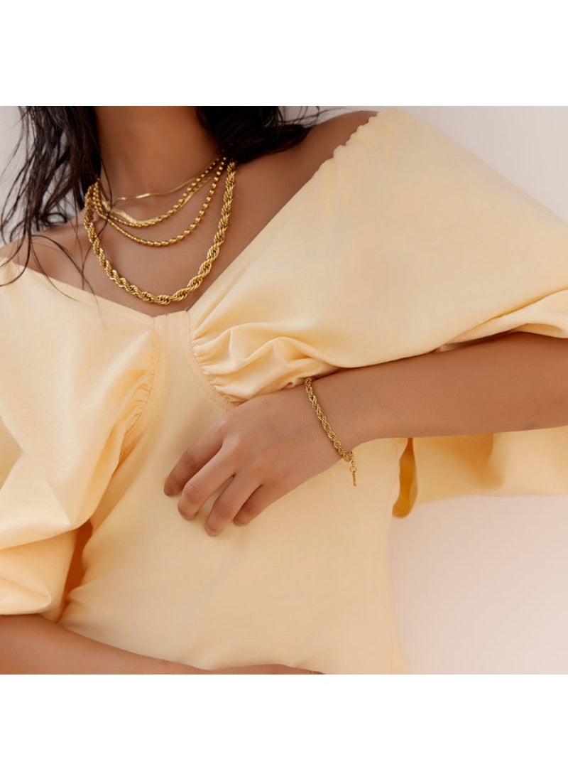 buy-noya-18k-gold-plated-meghan-interlock-bracelet_nb5